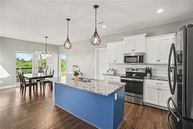 6004 NE 120th Street, Kansas City, MO 64156