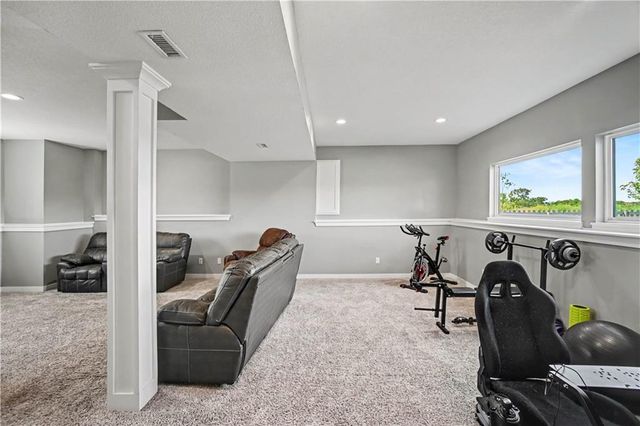 6004 NE 120th Street, Kansas City, MO 64156