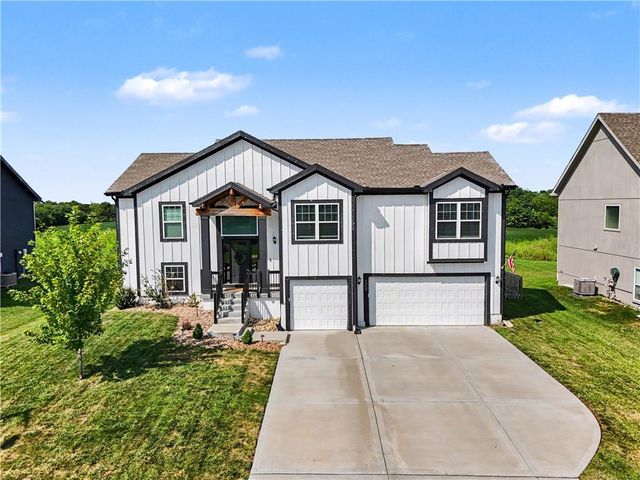 6004 NE 120th Street, Kansas City, MO 64156