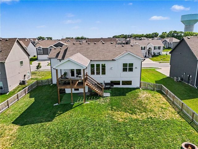 6004 NE 120th Street, Kansas City, MO 64156