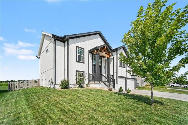 6004 NE 120th Street, Kansas City, MO 64156