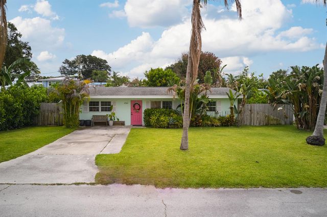 3743 NE Barbara Drive, Jensen Beach, FL 34957