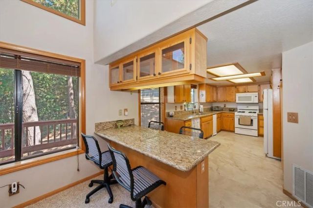 31310 Oakleaf, Running Springs, CA 92382