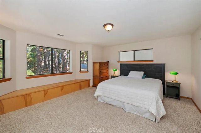 31310 Oakleaf, Running Springs, CA 92382