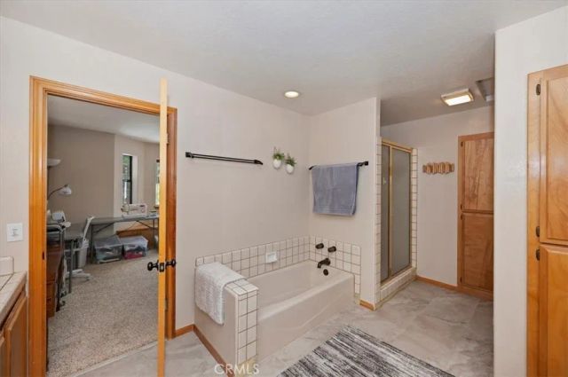 31310 Oakleaf, Running Springs, CA 92382