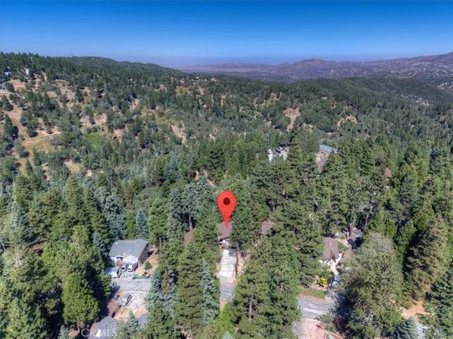 31310 Oakleaf, Running Springs, CA 92382