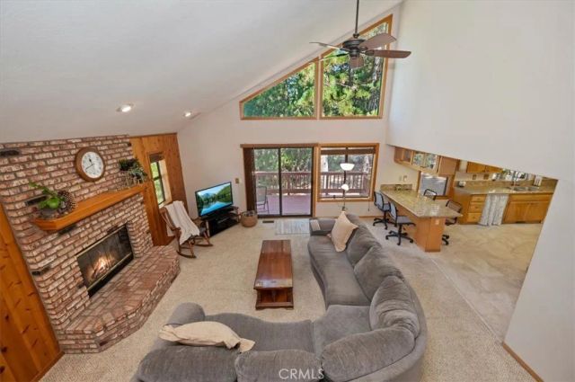 31310 Oakleaf, Running Springs, CA 92382