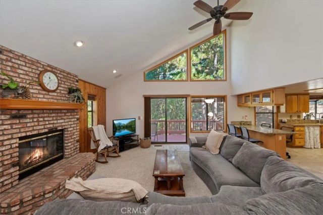 31310 Oakleaf, Running Springs, CA 92382