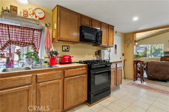 22864 Alder, Crestline, CA 92325