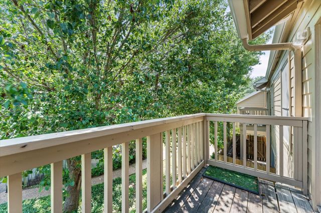 2100 Tanglewilde Street 404, Houston, TX 77063