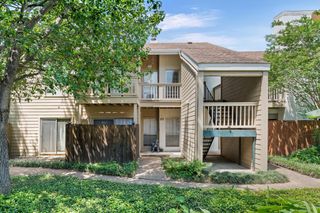2100 Tanglewilde Street 404, Houston, TX 77063