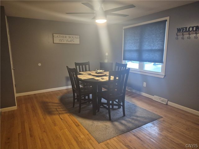 210 Pleasantview Drive, Salina, NY 13088