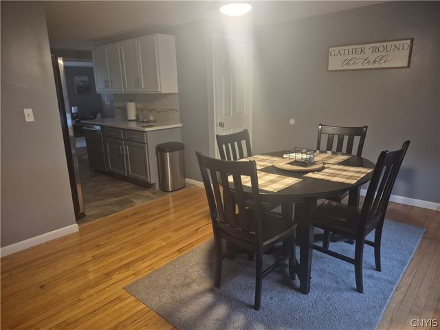 210 Pleasantview Drive, Salina, NY 13088