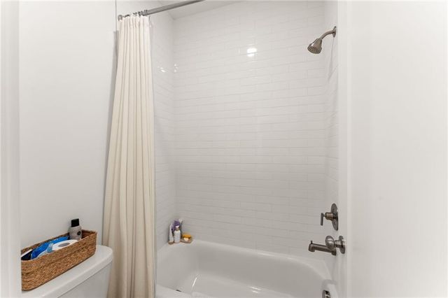 2006 Cottonwood Lane, Woodstock, GA 30188