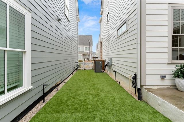 2006 Cottonwood Lane, Woodstock, GA 30188