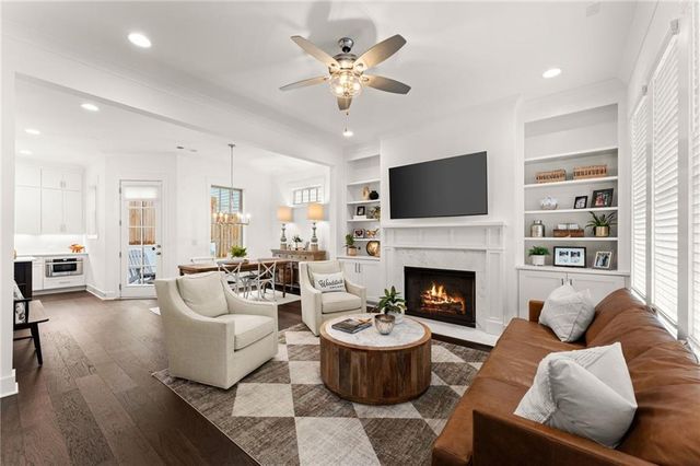 2006 Cottonwood Lane, Woodstock, GA 30188