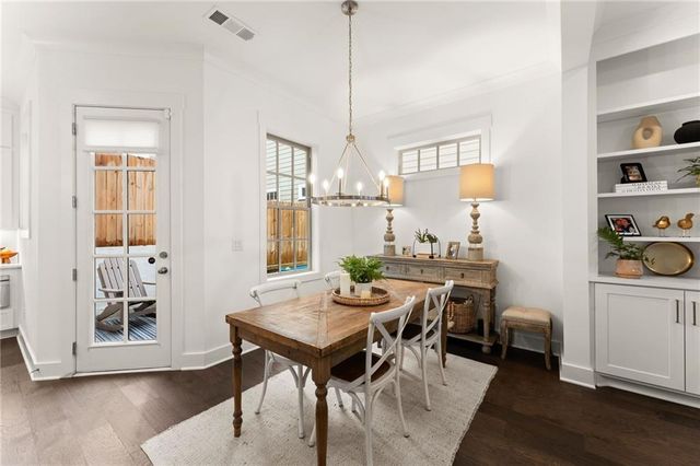 2006 Cottonwood Lane, Woodstock, GA 30188