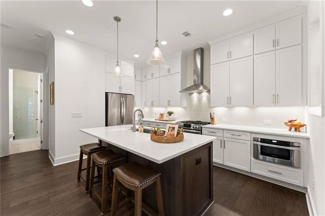 2006 Cottonwood Lane, Woodstock, GA 30188