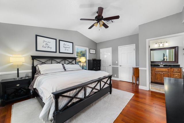 1045 Raintree Lane, Wellington, FL 33414