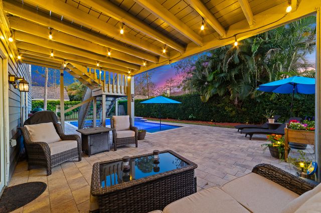 1045 Raintree Lane, Wellington, FL 33414