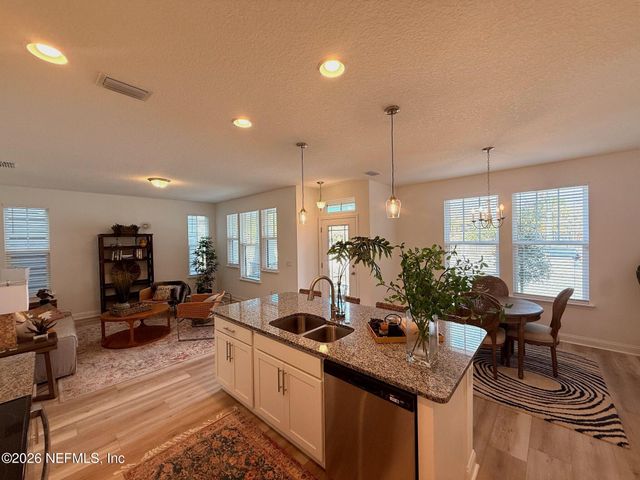 2913 FLEUR LN Lane, Jacksonville, FL 32205