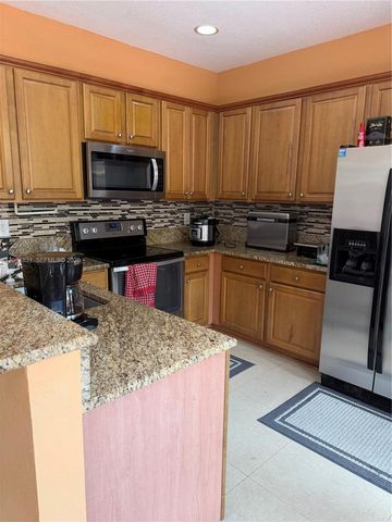 10383 NW 30th Terrace, Doral, FL 33172