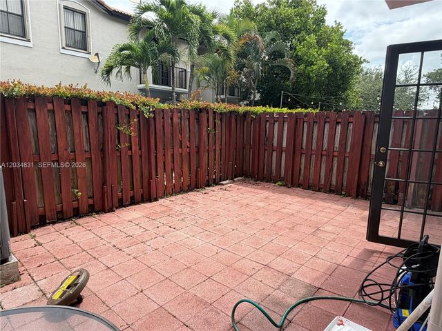 10383 NW 30th Terrace, Doral, FL 33172