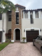 10383 NW 30th Terrace, Doral, FL 33172