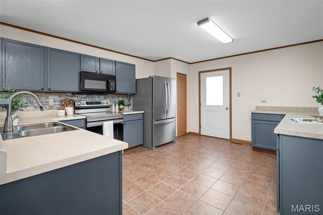 380 Crooked Creek View Lane, Moscow Mills, MO 63362