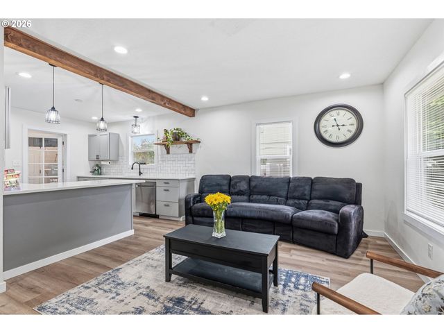 2828 FIR St, Longview, WA 98632