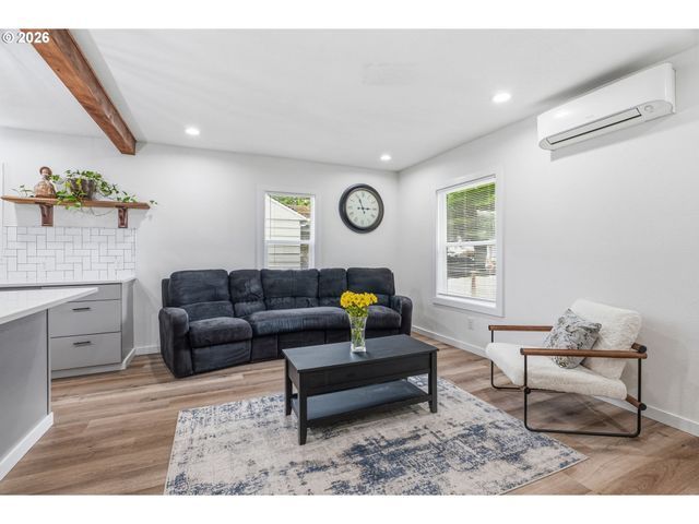 2828 FIR St, Longview, WA 98632