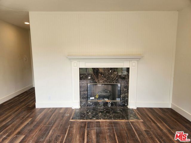 6639 Chimineas Avenue, Reseda, CA 91335