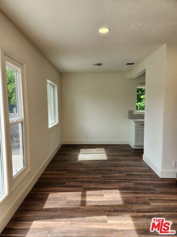 6639 Chimineas Avenue, Reseda, CA 91335