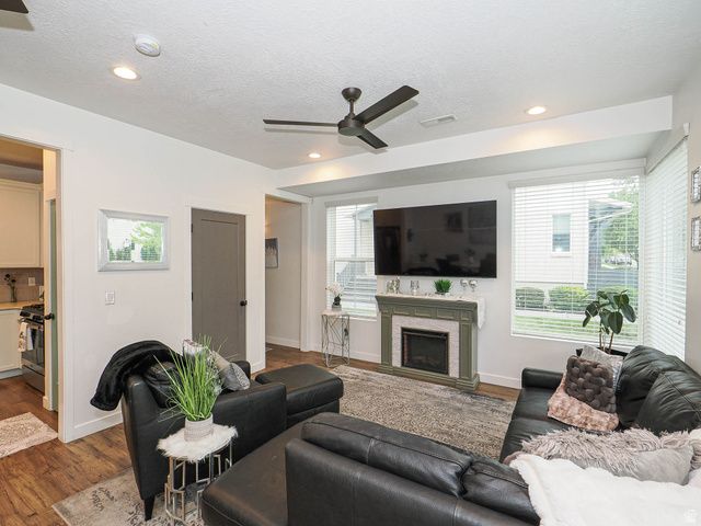 6187 W BIRCH RUN RD, South Jordan, UT 84009