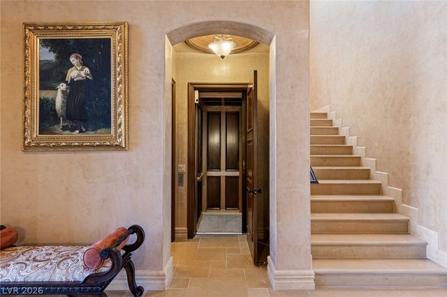 9724 Verlaine Court, Las Vegas, NV 89145