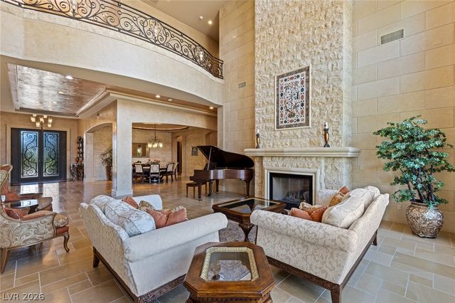 9724 Verlaine Court, Las Vegas, NV 89145