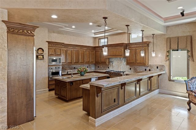 9724 Verlaine Court, Las Vegas, NV 89145