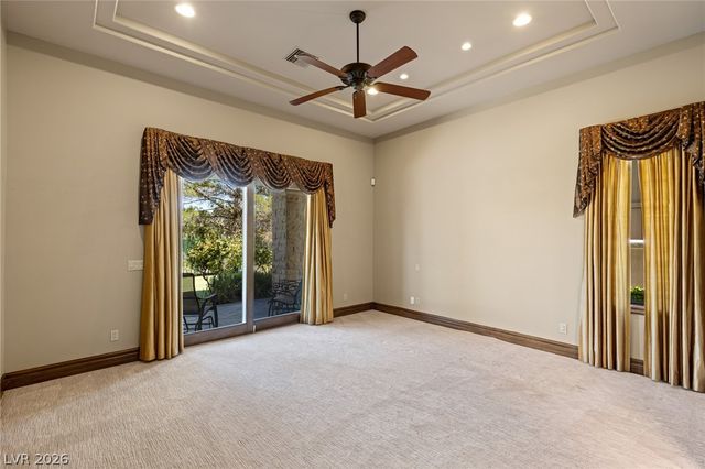 9724 Verlaine Court, Las Vegas, NV 89145
