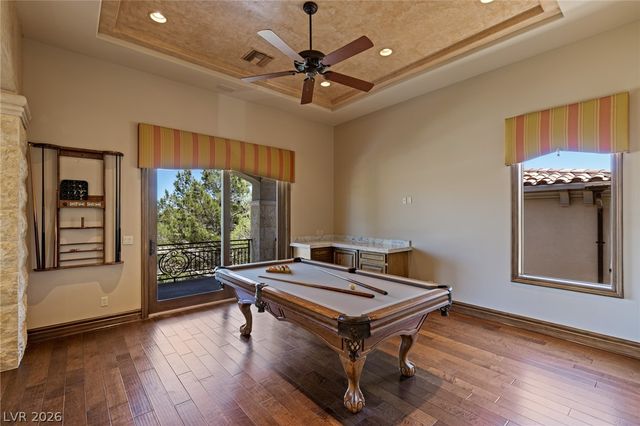 9724 Verlaine Court, Las Vegas, NV 89145