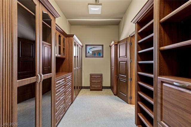 9724 Verlaine Court, Las Vegas, NV 89145