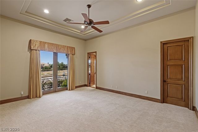 9724 Verlaine Court, Las Vegas, NV 89145