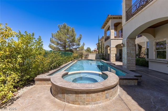 9724 Verlaine Court, Las Vegas, NV 89145
