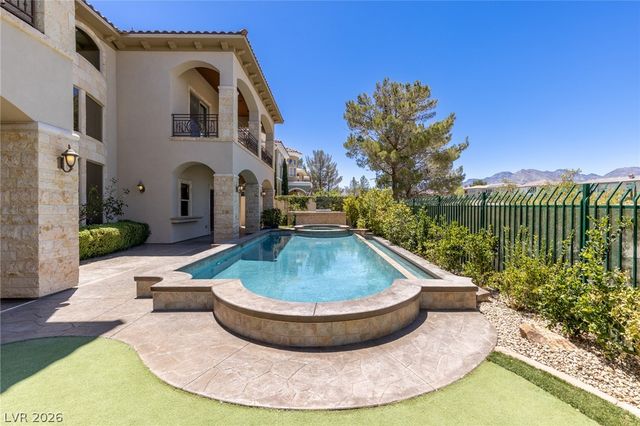 9724 Verlaine Court, Las Vegas, NV 89145