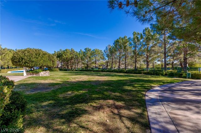 9724 Verlaine Court, Las Vegas, NV 89145
