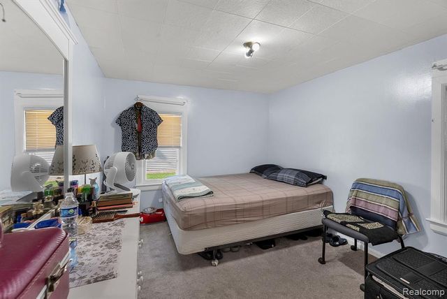 5706 Cardwell Street, Garden City, MI 48135