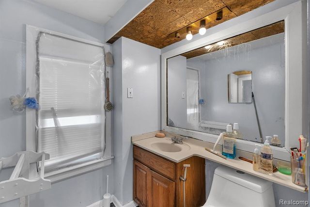 5706 Cardwell Street, Garden City, MI 48135