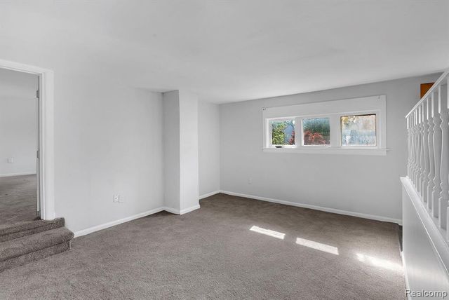 5706 Cardwell Street, Garden City, MI 48135