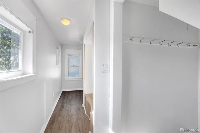 5706 Cardwell Street, Garden City, MI 48135