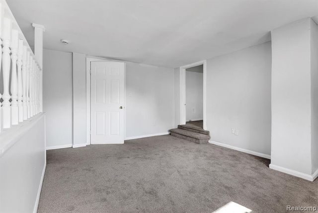 5706 Cardwell Street, Garden City, MI 48135