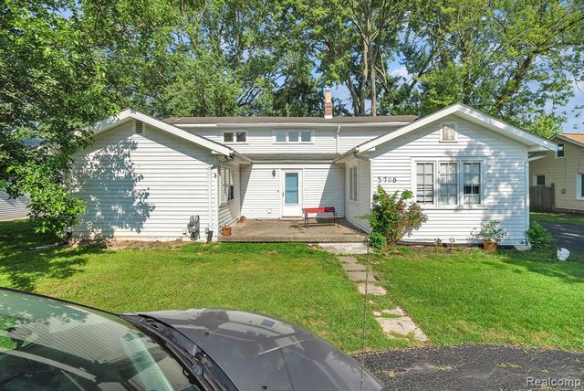 5706 Cardwell Street, Garden City, MI 48135